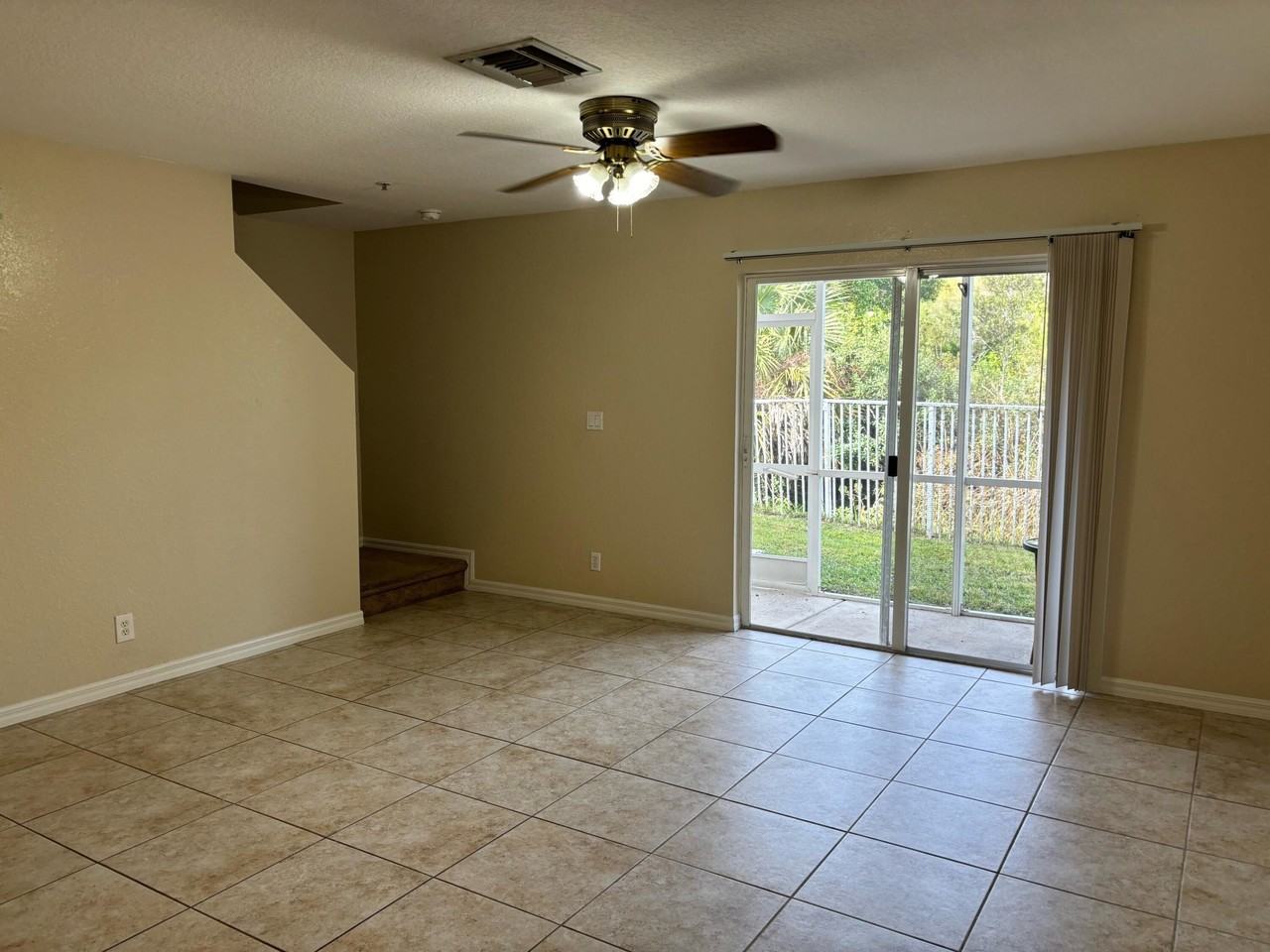 5330 Se Mitchell Ln - Photo 5 of 25