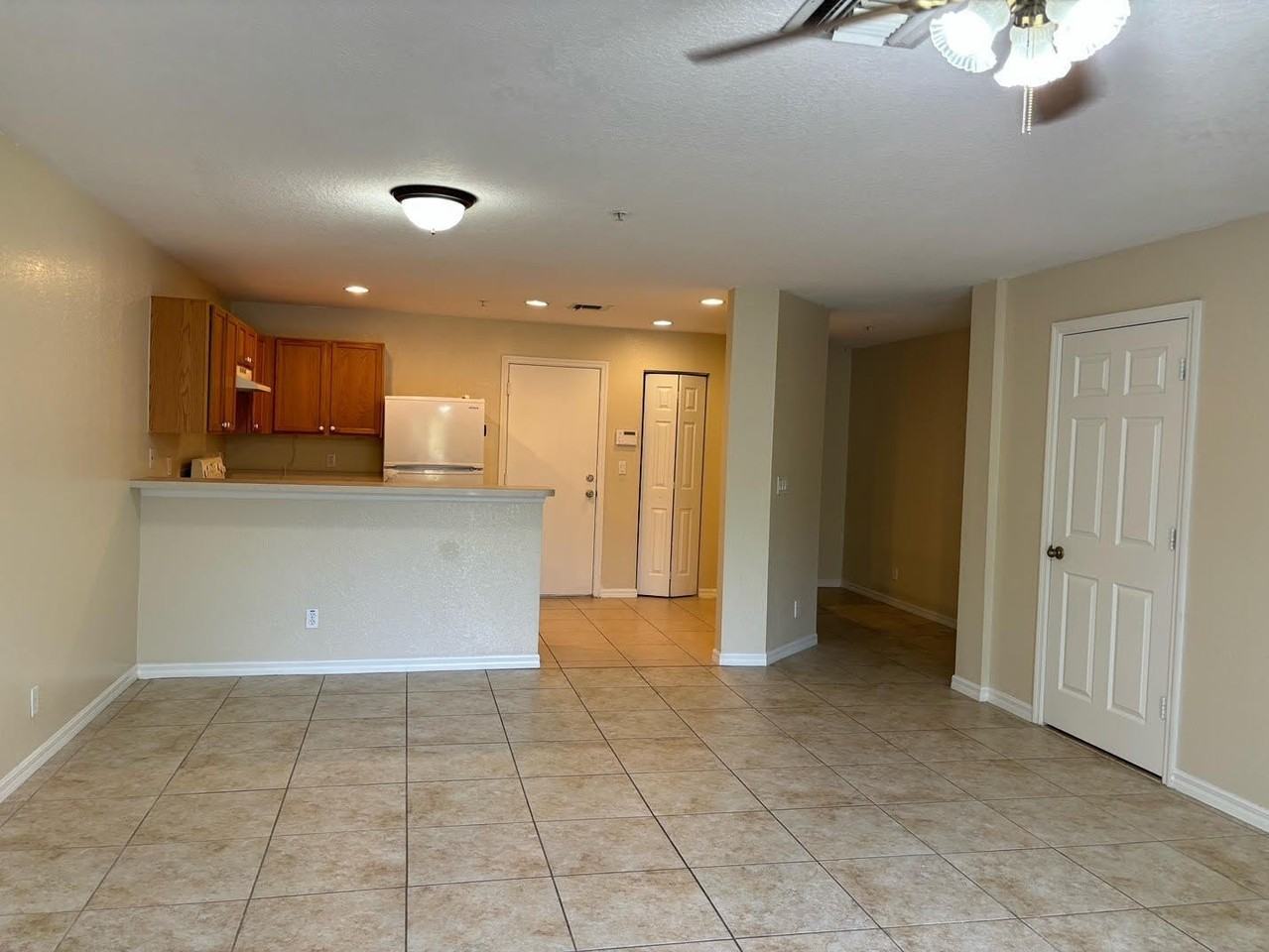 5330 Se Mitchell Ln - Photo 7 of 25