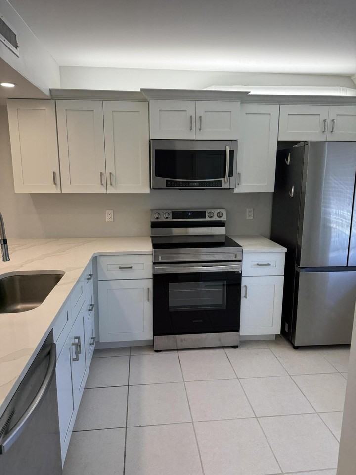 3521 Village Blvd #305 - Photo 7 of 16