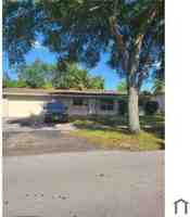 featured image of 4891 Nw 7th Dr