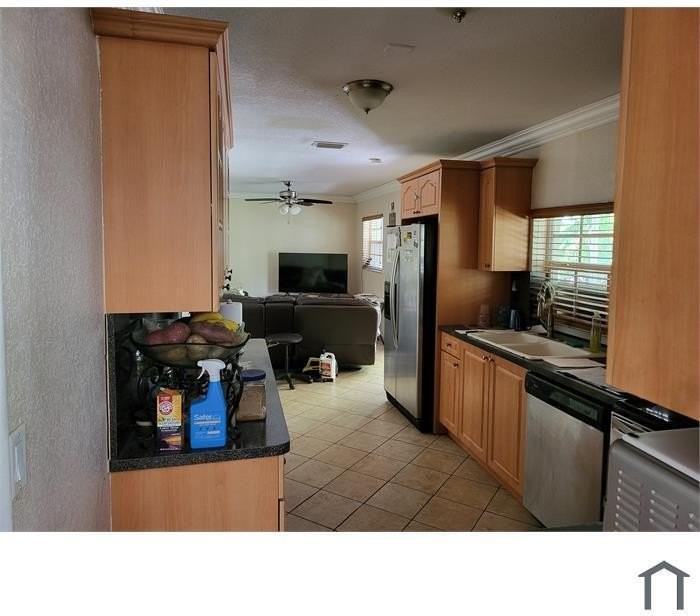 4891 Nw 7th Dr - Photo 2 of 7