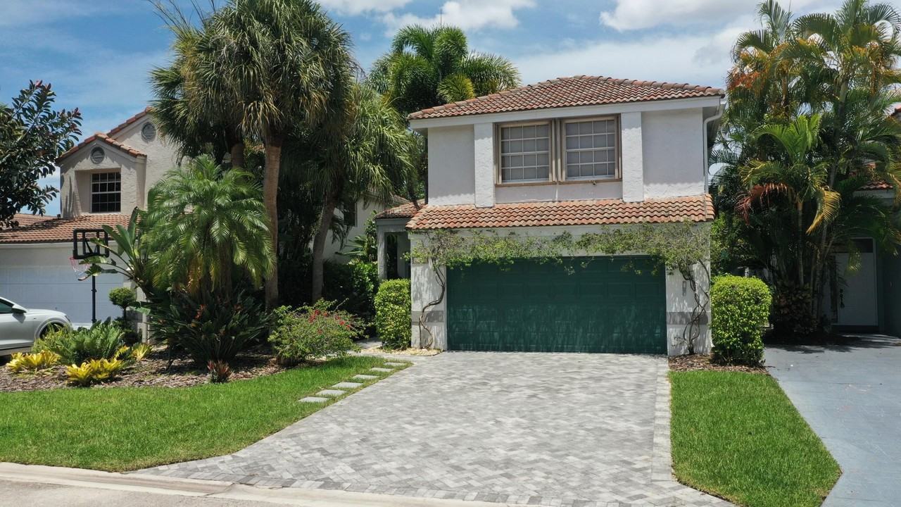 23330 La Vida Way - Photo 2 of 42