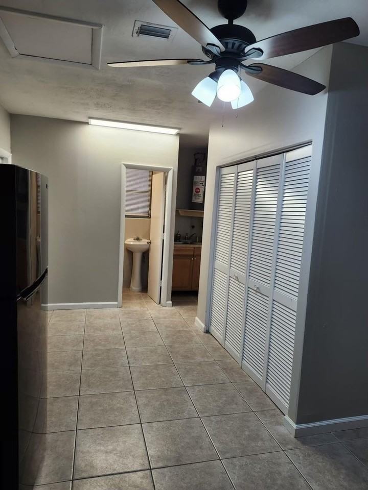8851 Nw 15th Ct - Photo 3 of 7