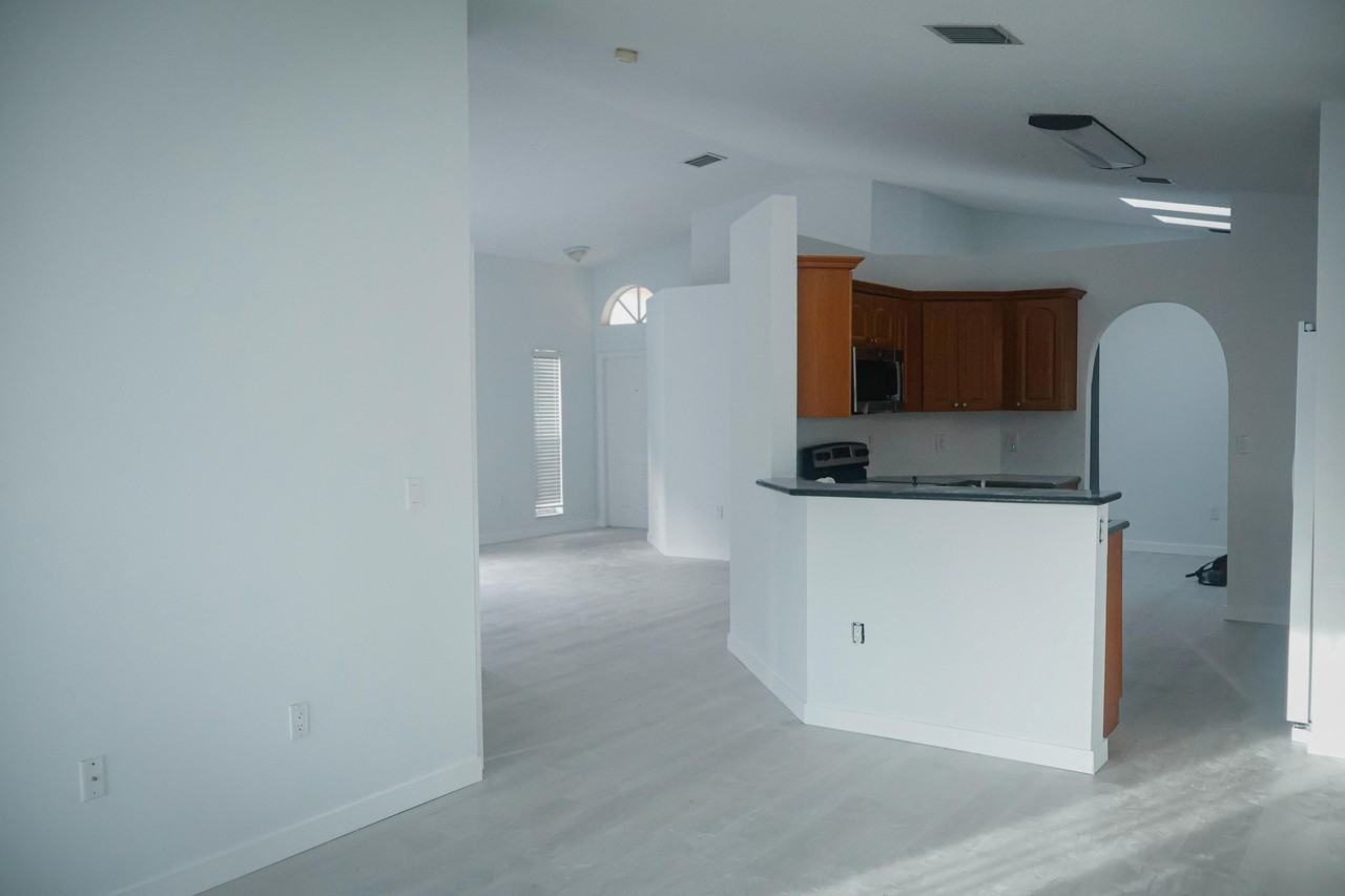 14750 Sw 156th Ave - Photo 4 of 22