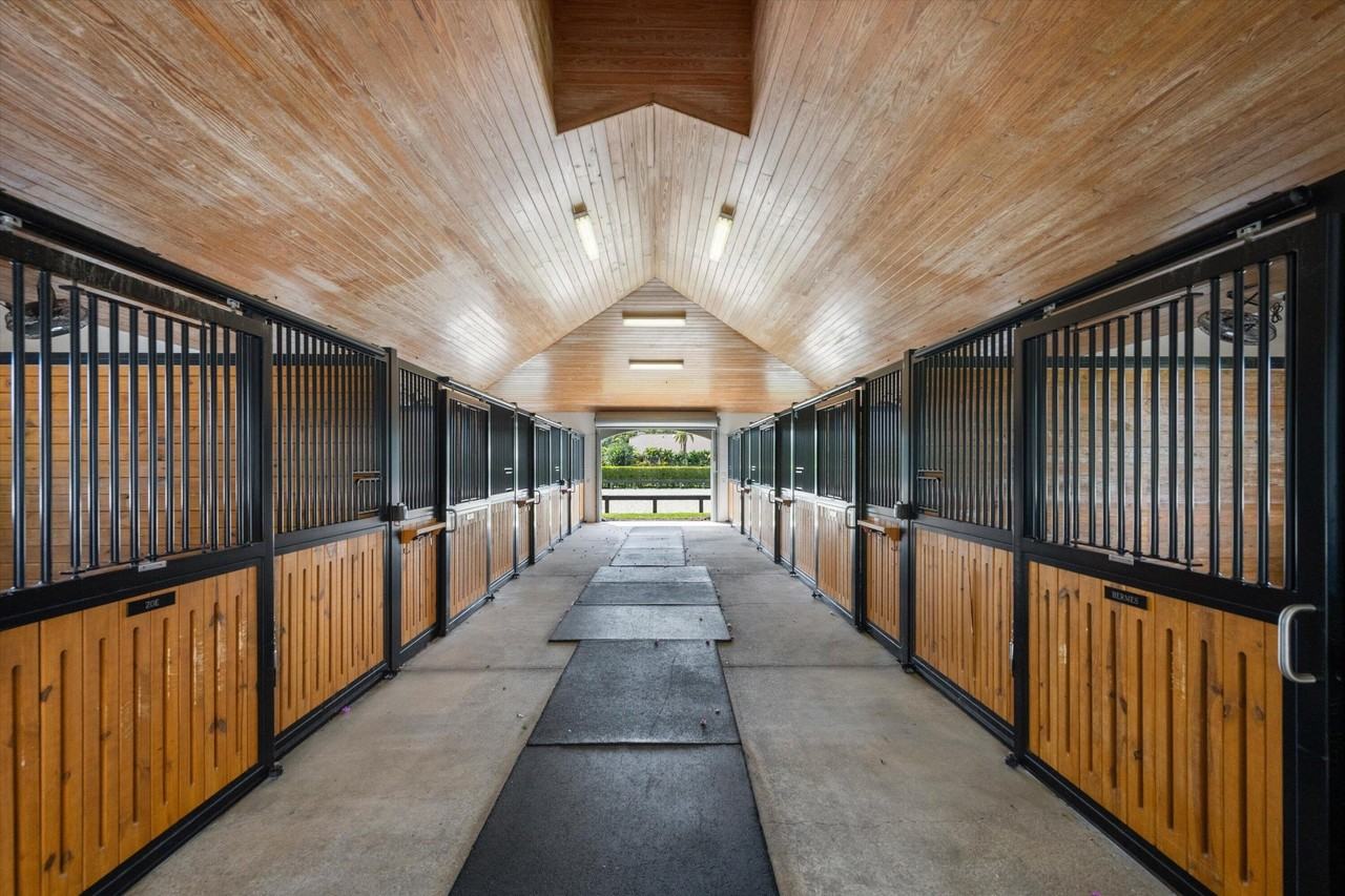 14594 Draft Horse Ln #BARN - Photo 6 of 10