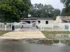 featured image of 413 Ne 162nd St