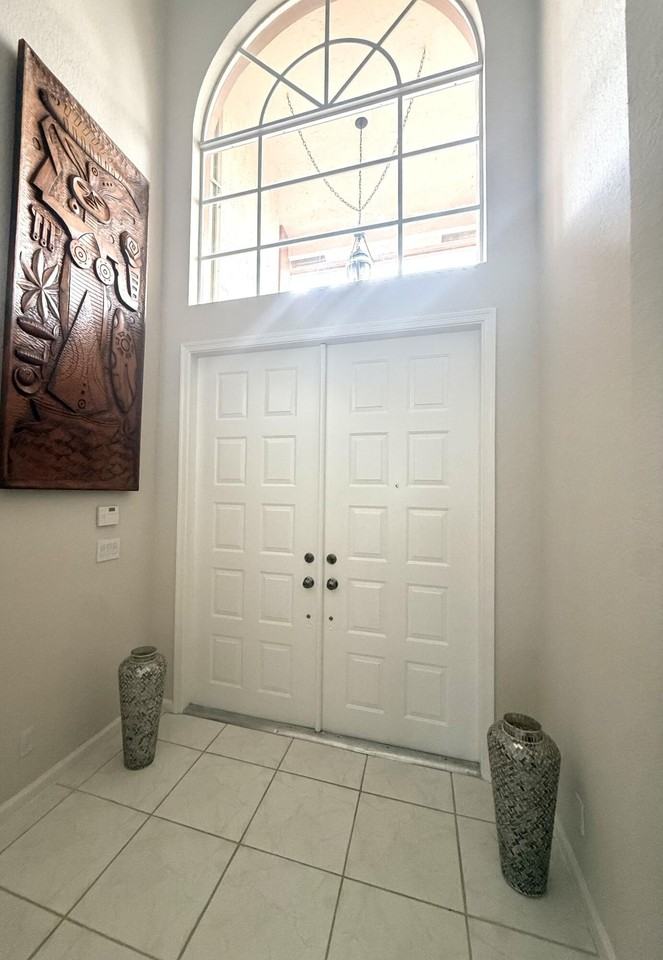 9392 Cascade Ct - Photo 6 of 50