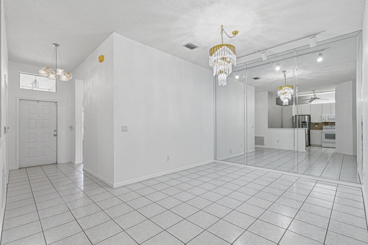 10168 Lombardy Dr #10168 - Photo 7 of 18