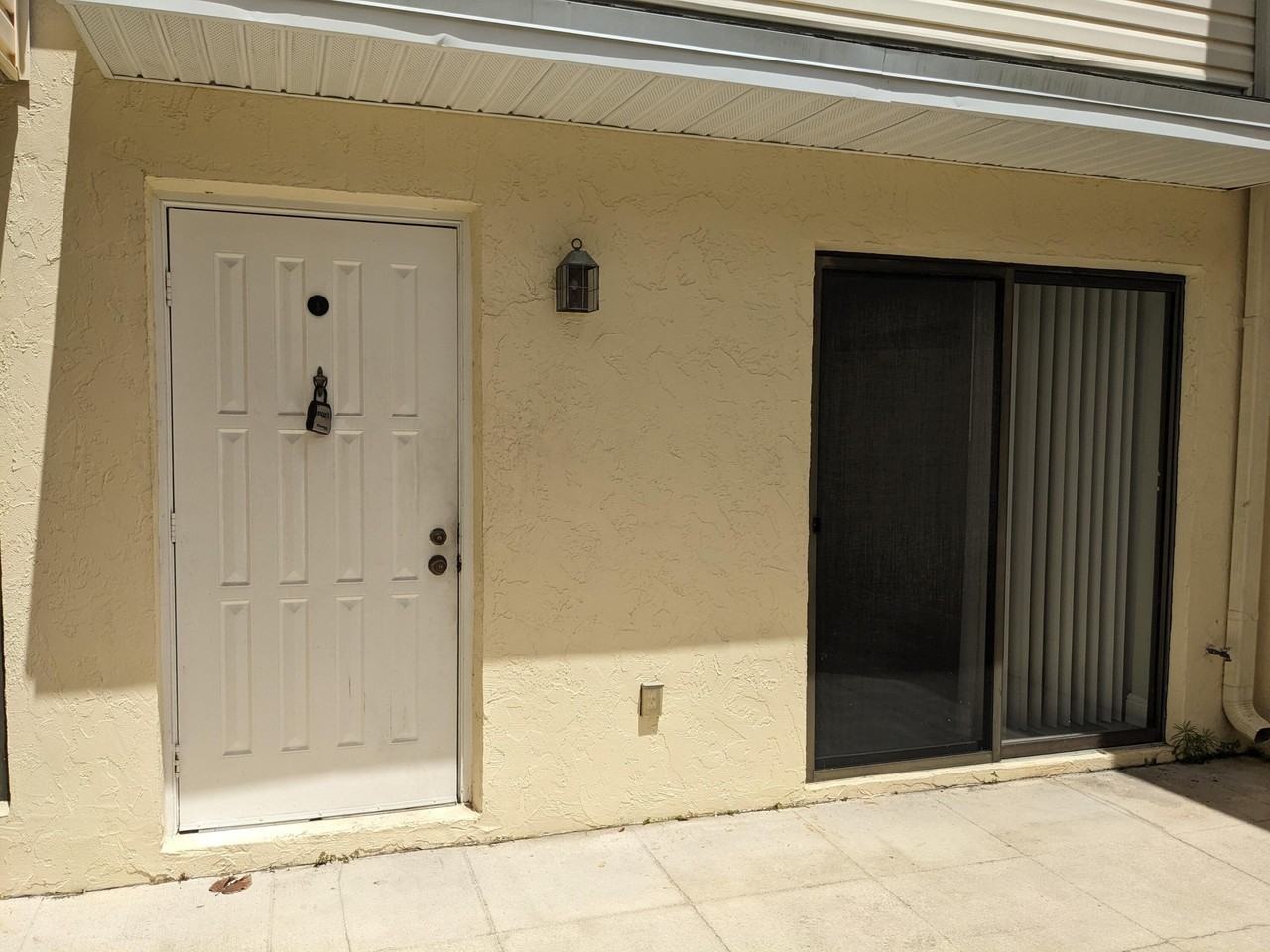 633 Executive Center Dr #L104 - Photo 2 of 17