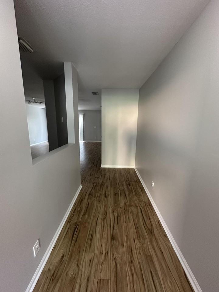 6856 Mill Brook Pl - Photo 3 of 19