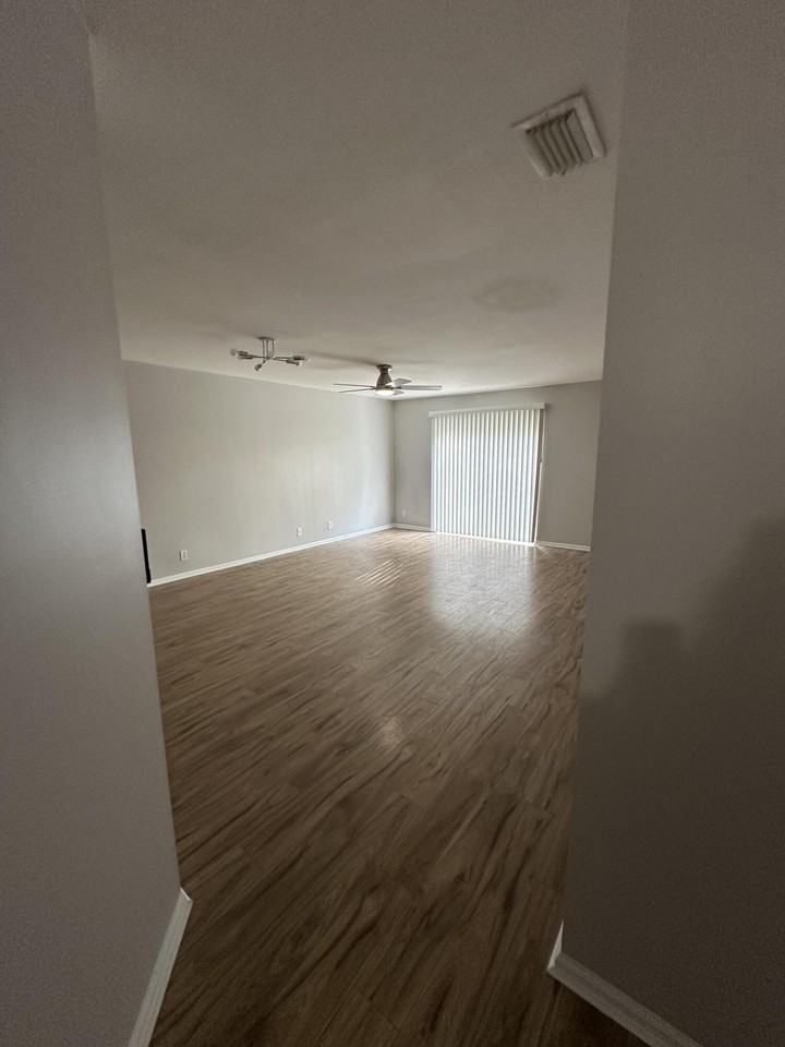 6856 Mill Brook Pl - Photo 4 of 19