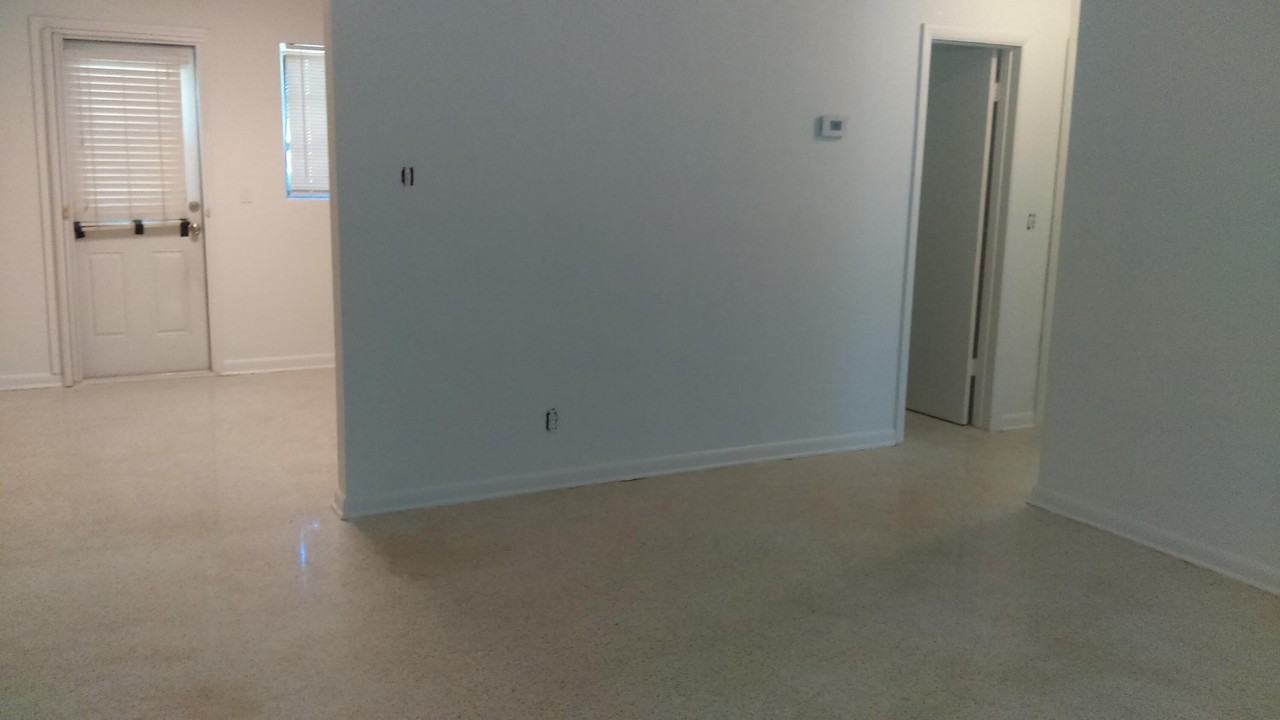 828 Prosperity Farms Rd - Photo 4 of 13