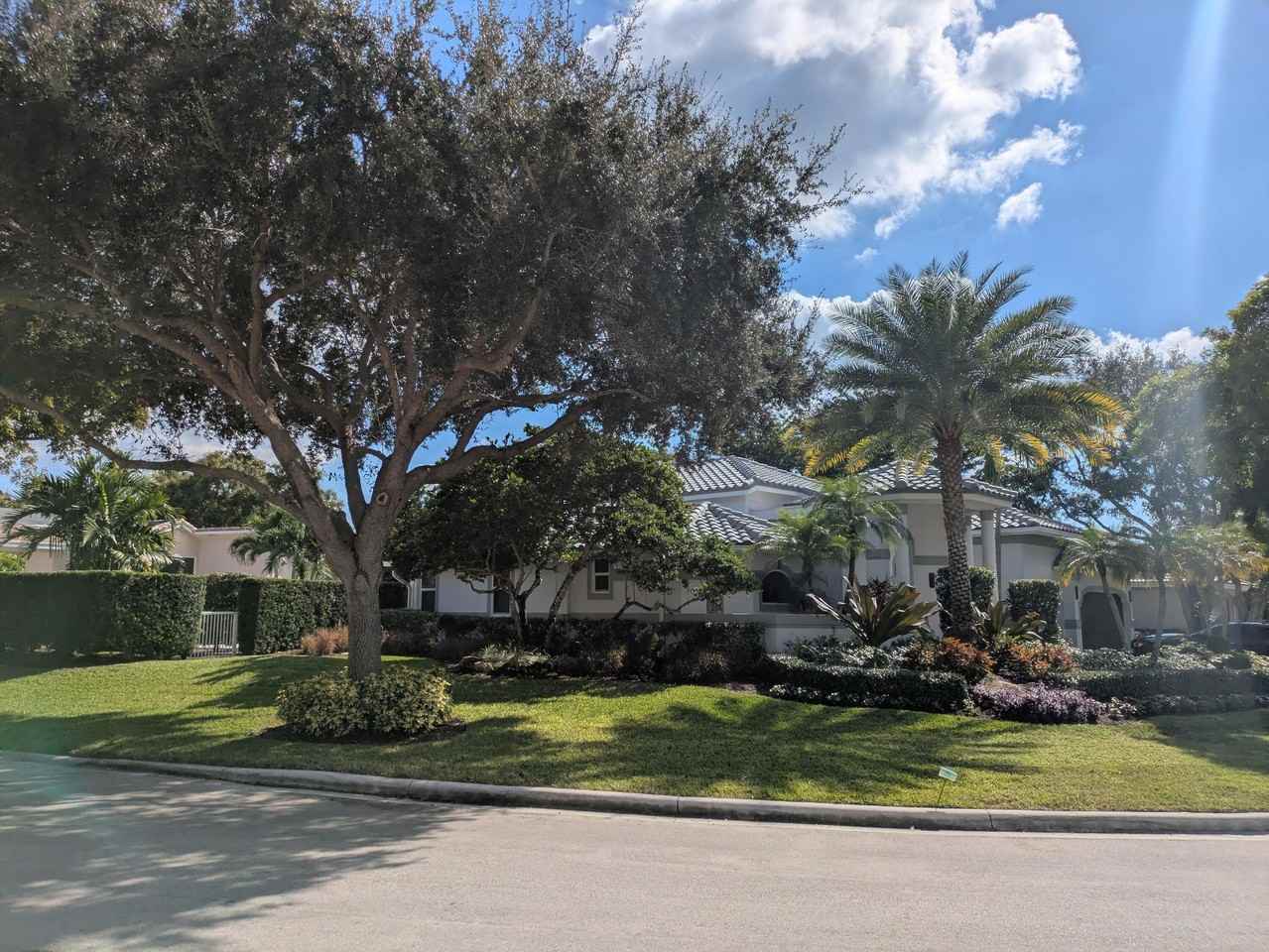1865 Nw 124th Way - Photo 3 of 46