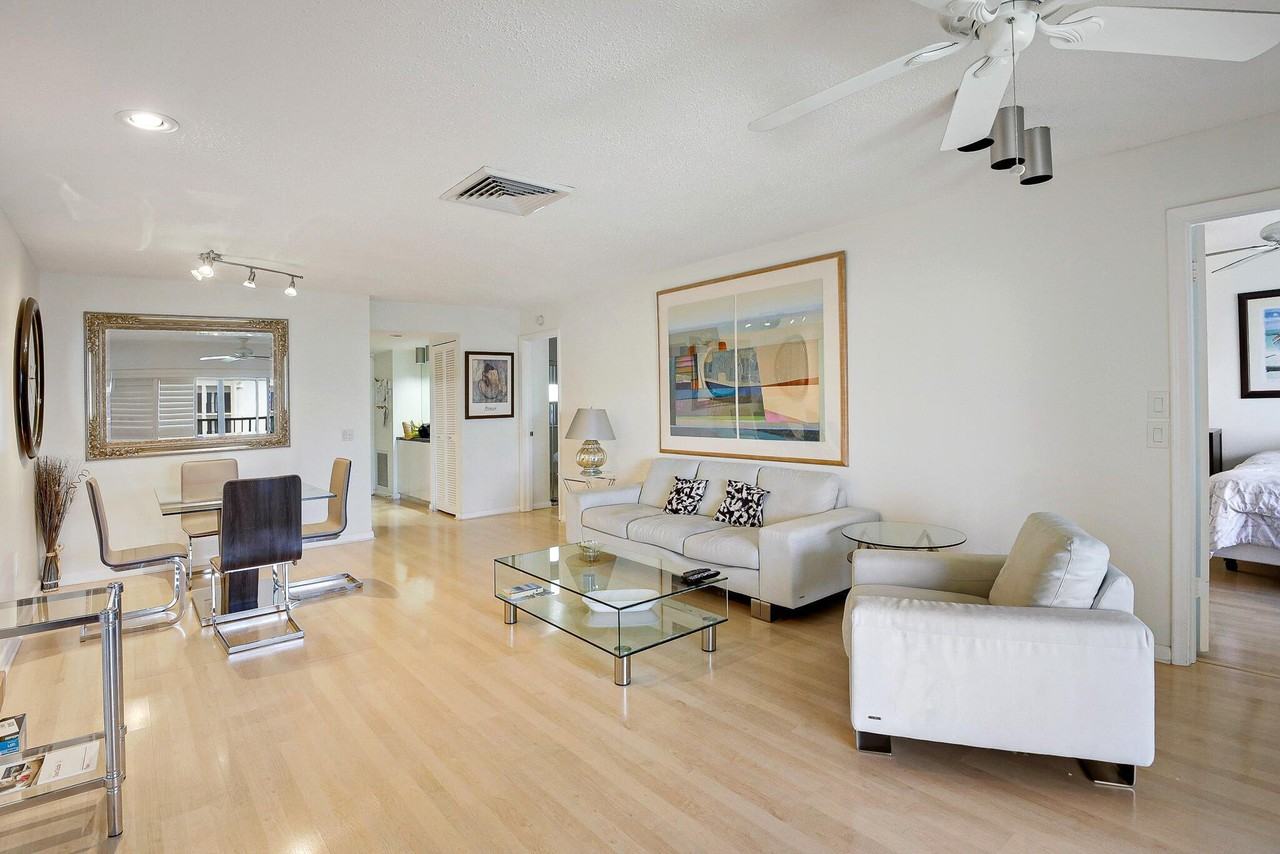 4230 Deste Ct #303 - Photo 2 of 12