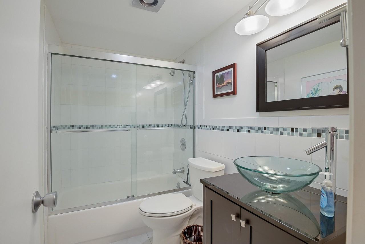 4230 Deste Ct #303 - Photo 5 of 12
