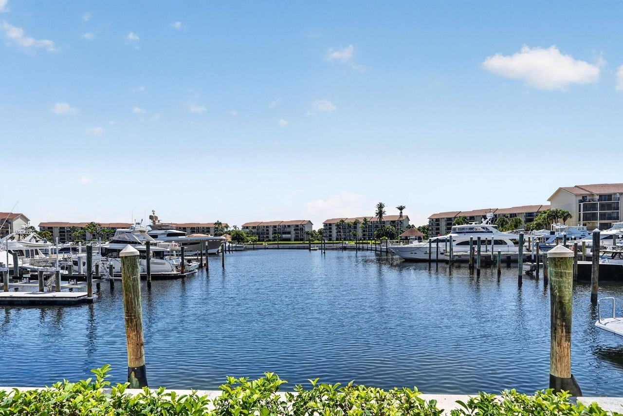 2401 Marina Isle Way #105 - Photo 4 of 50