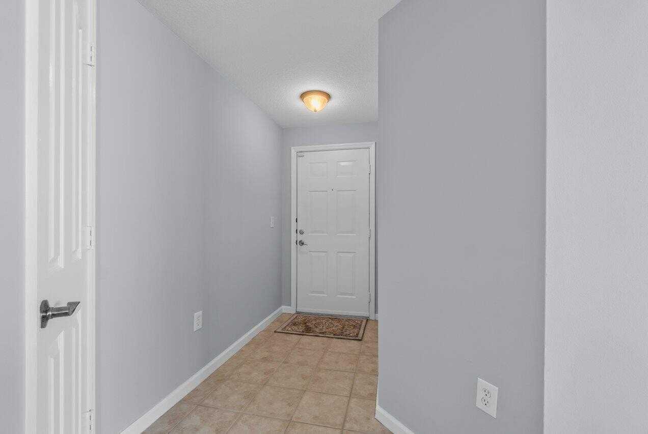 276 Murcia Dr #213 - Photo 4 of 30