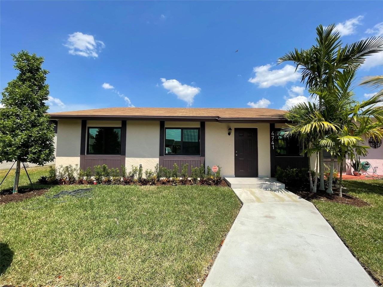 4741 Sw 135th Pl - Photo 2 of 19