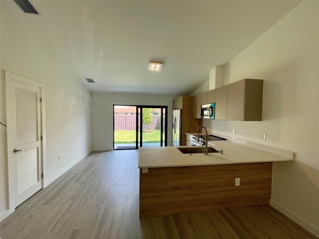 4741 Sw 135th Pl - Photo 4 of 19