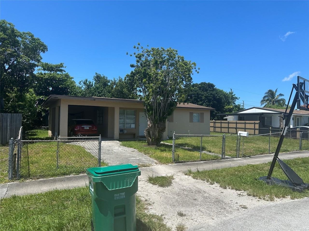 10741 Sw 150th Ter - Photo 2 of 24