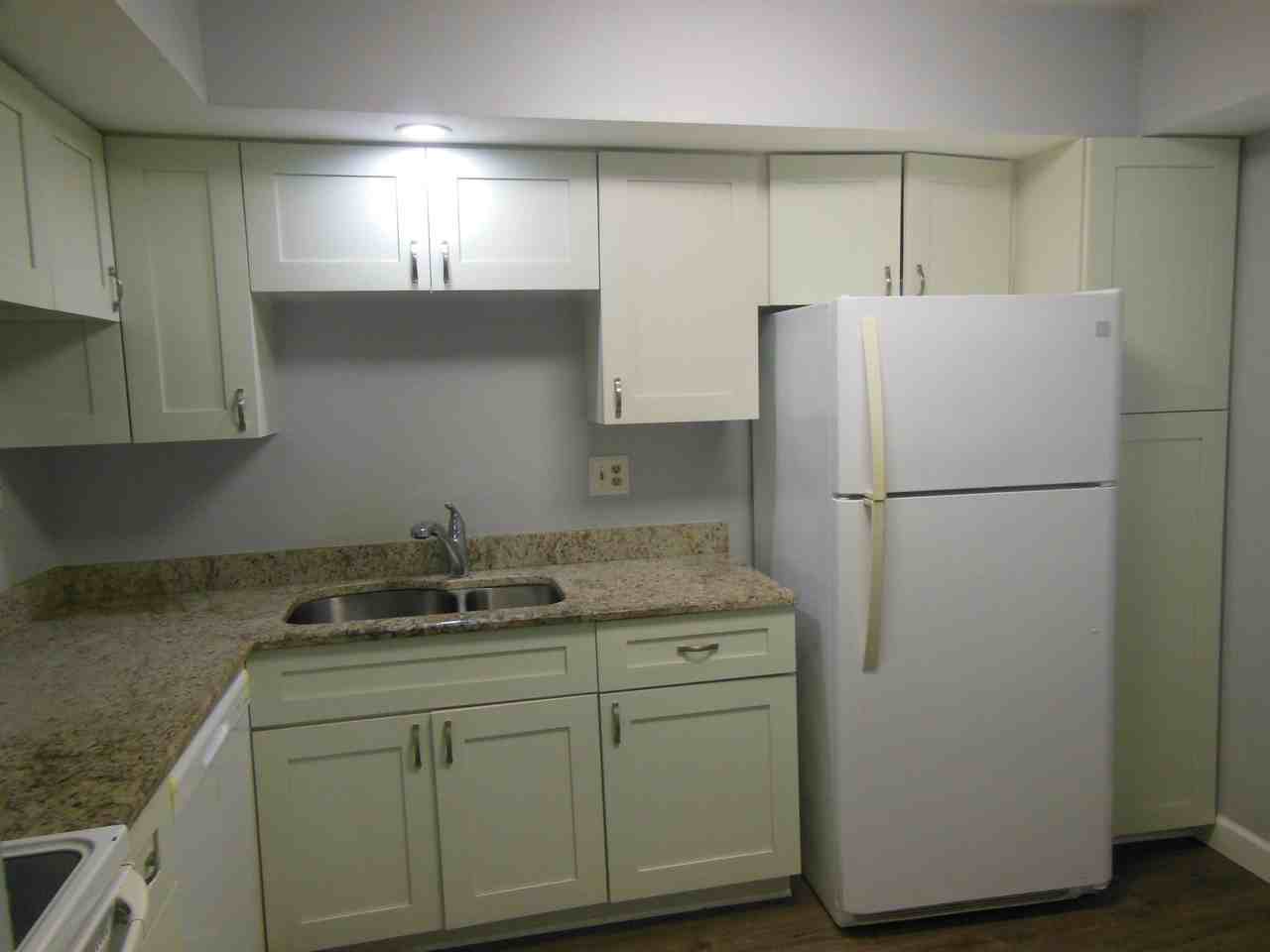 105 Lake Helen Dr - Photo 3 of 15
