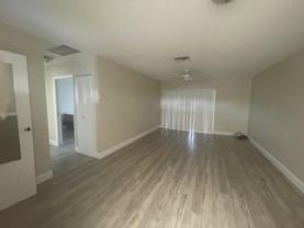 2676 Dudley Dr E #B - Photo 1 of 1