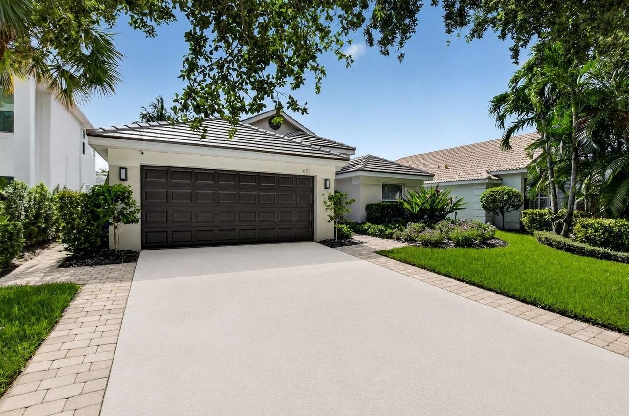 621 Anchor Pt - Photo 3 of 50