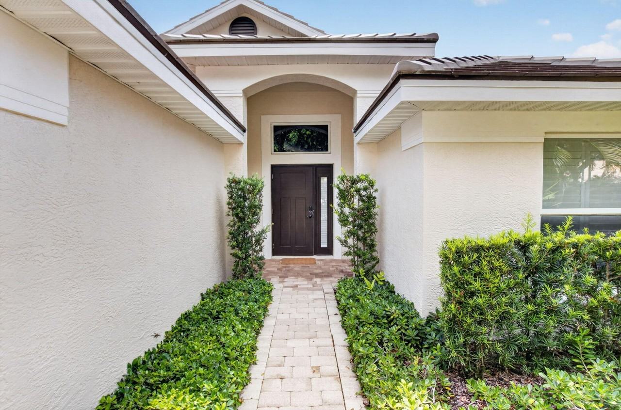 621 Anchor Pt - Photo 4 of 50