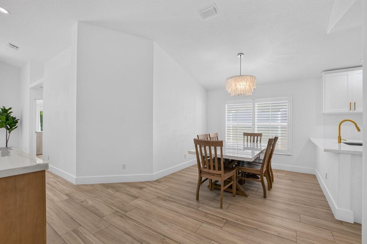 621 Anchor Pt - Photo 6 of 50