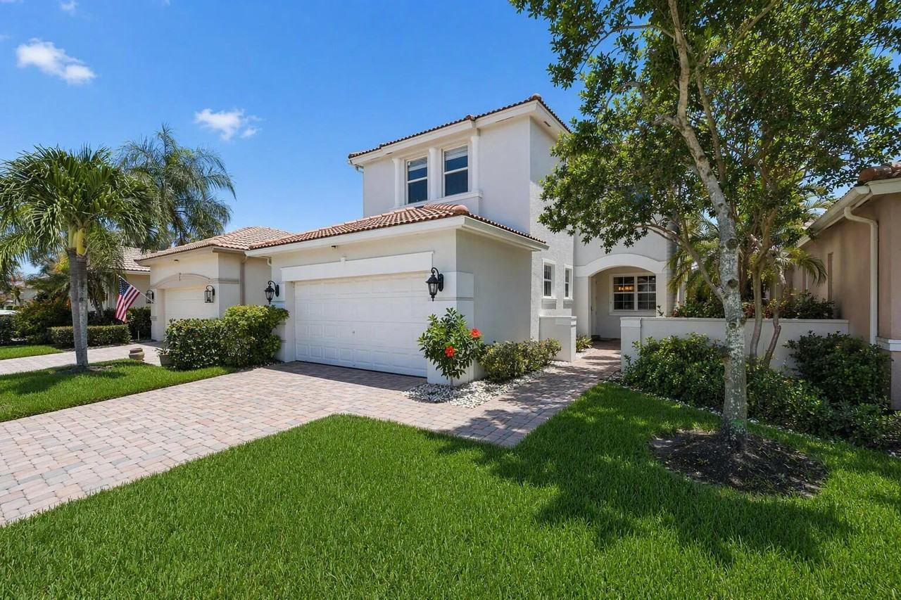 143 Isle Verde Way