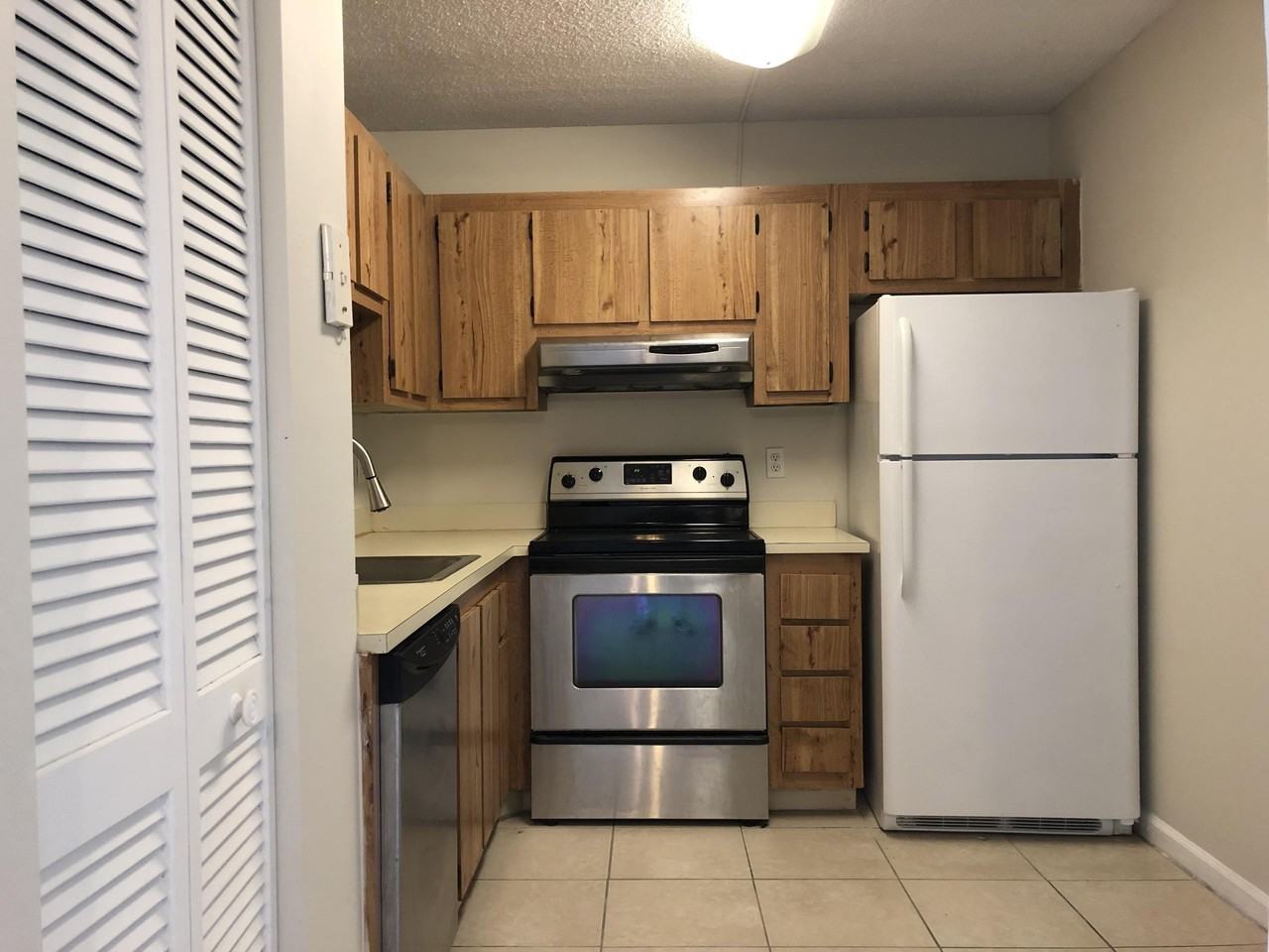 10714 Royal Palm Blvd #4-2 - Photo 5 of 16