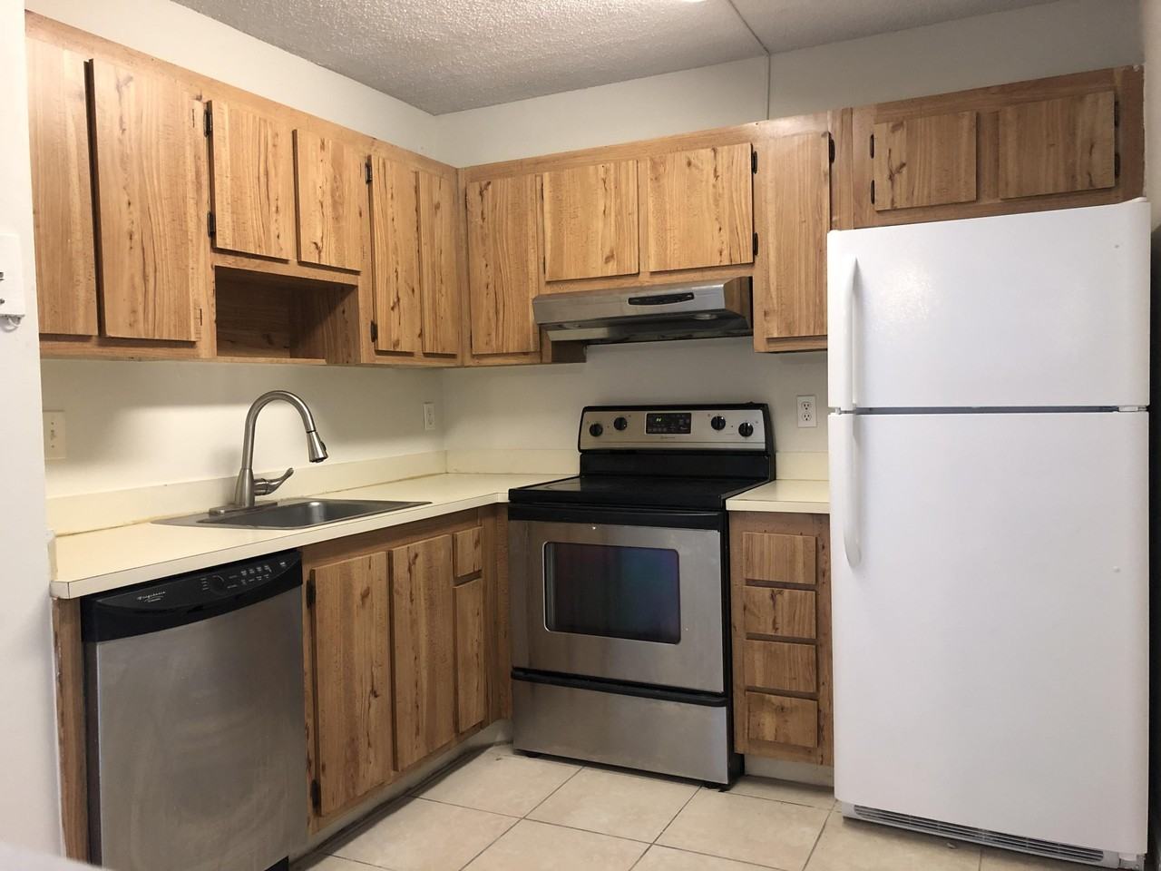 10714 Royal Palm Blvd #4-2 - Photo 6 of 16