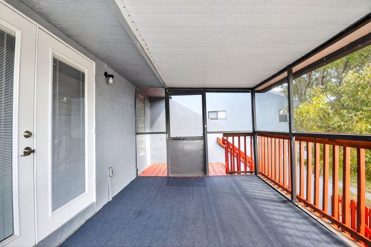 18 Crossings Cir #F - Photo 6 of 29