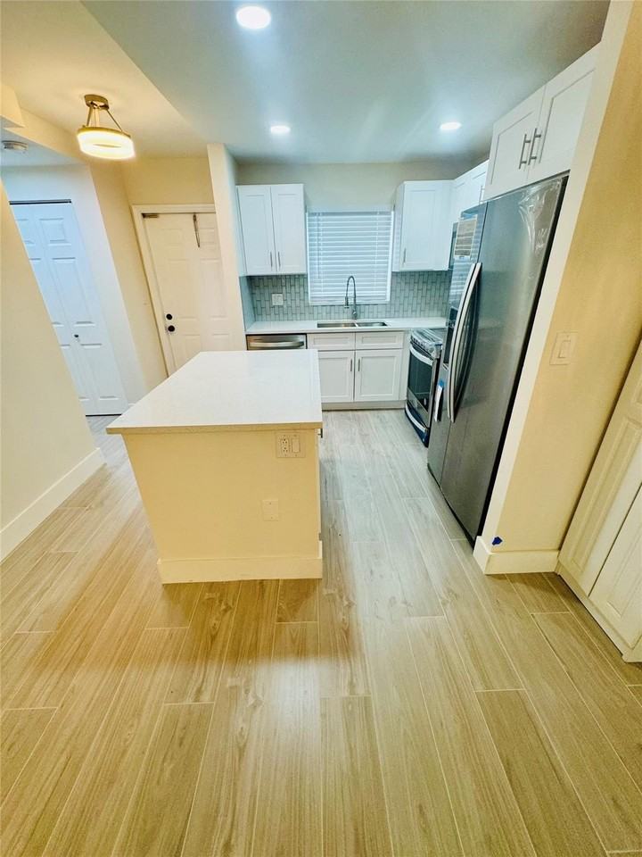 805 W Oakland Park Blvd #E5 - Photo 5 of 19