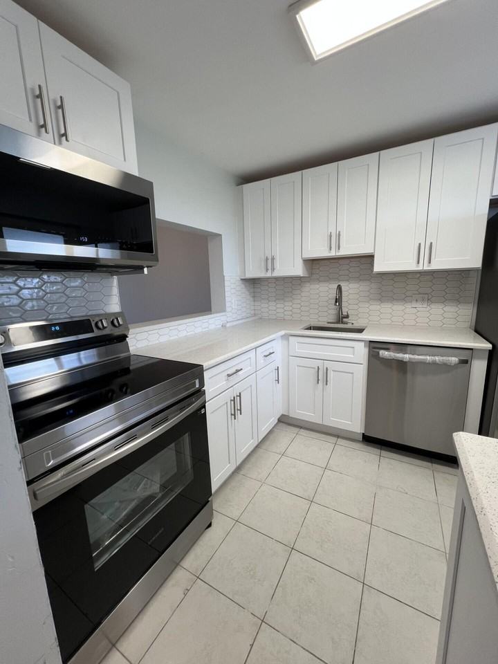5961 Nw 2nd Ave #506