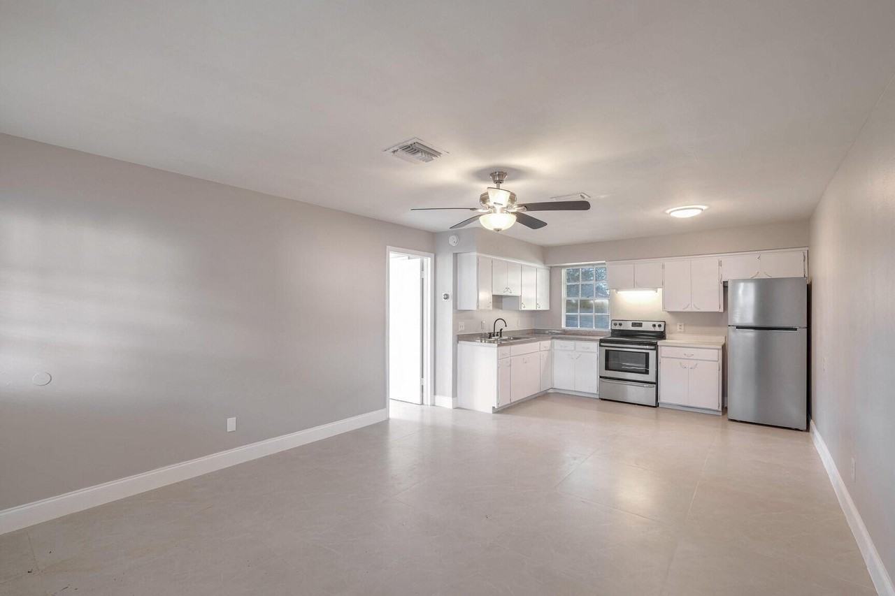 3147 Naylor Ter - Photo 3 of 16