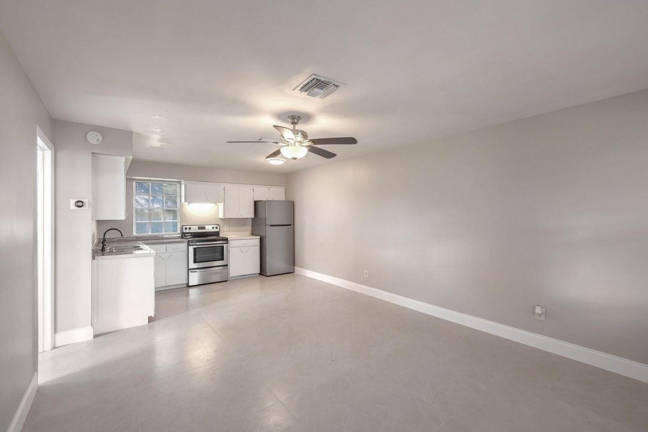 3147 Naylor Ter - Photo 4 of 16