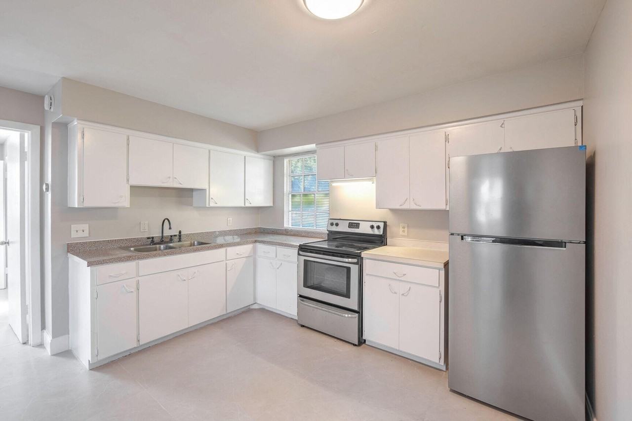 3147 Naylor Ter - Photo 5 of 16