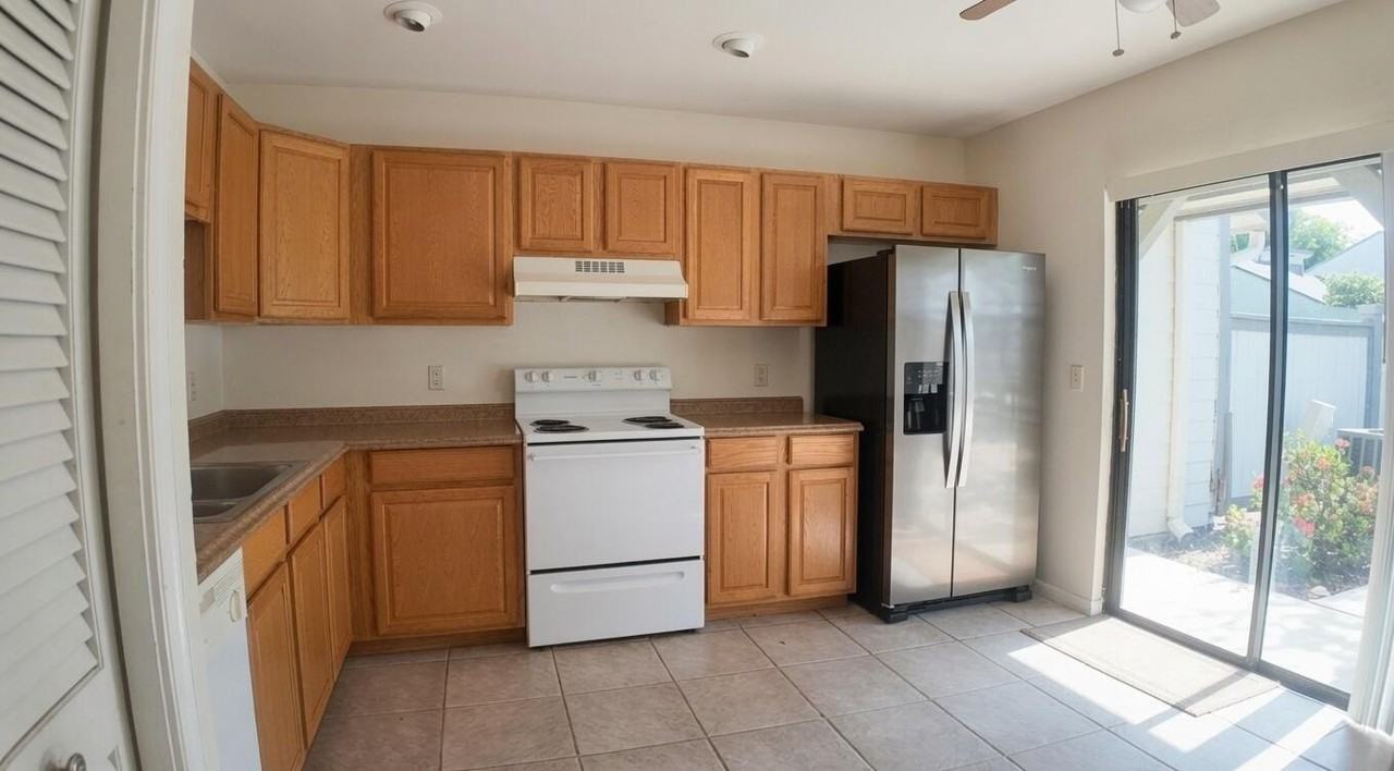 13368 Bedford Mews Ct - Photo 3 of 20