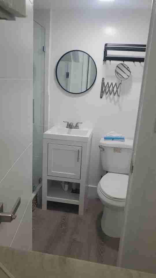 1947 Madison St #2 - Photo 6 of 11