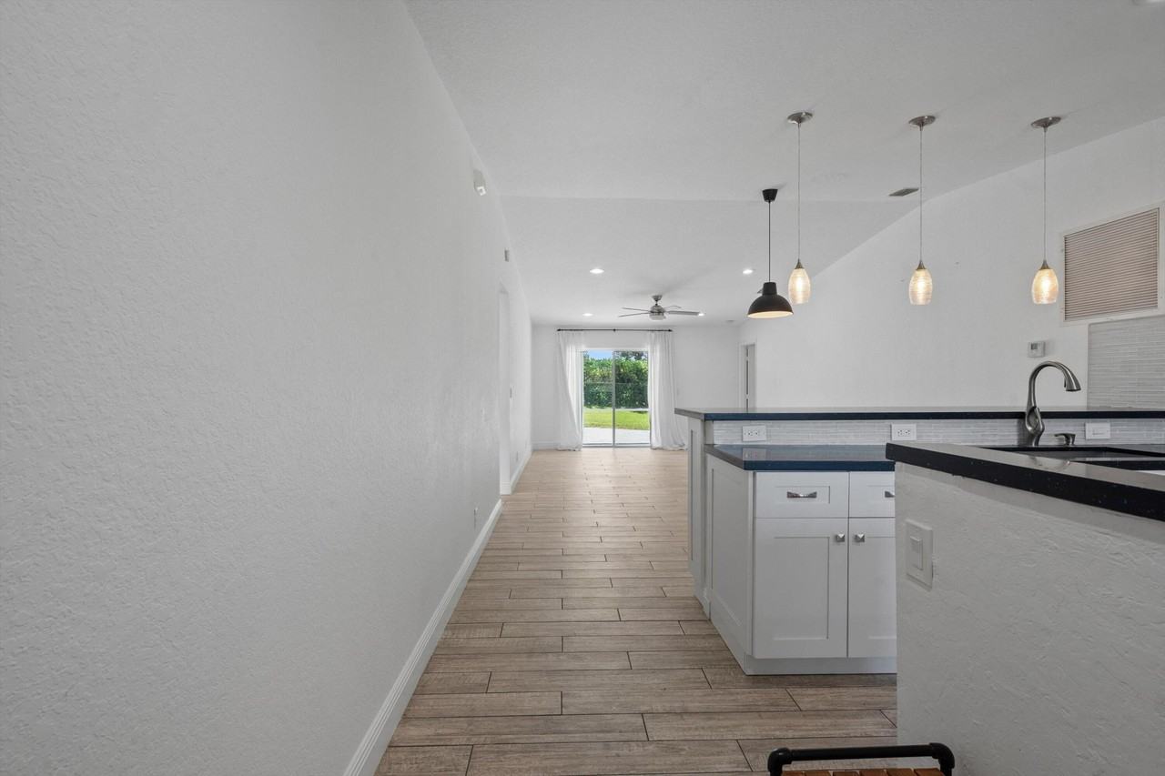 3800 Miramontes Cir - Photo 3 of 38