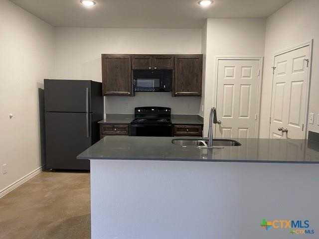 2321 Alterman Dr - Photo 4 of 8
