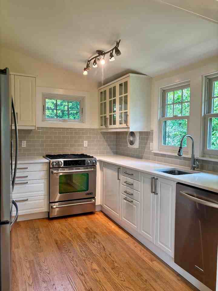 155 Ridgeway Cir - Photo 7 of 27