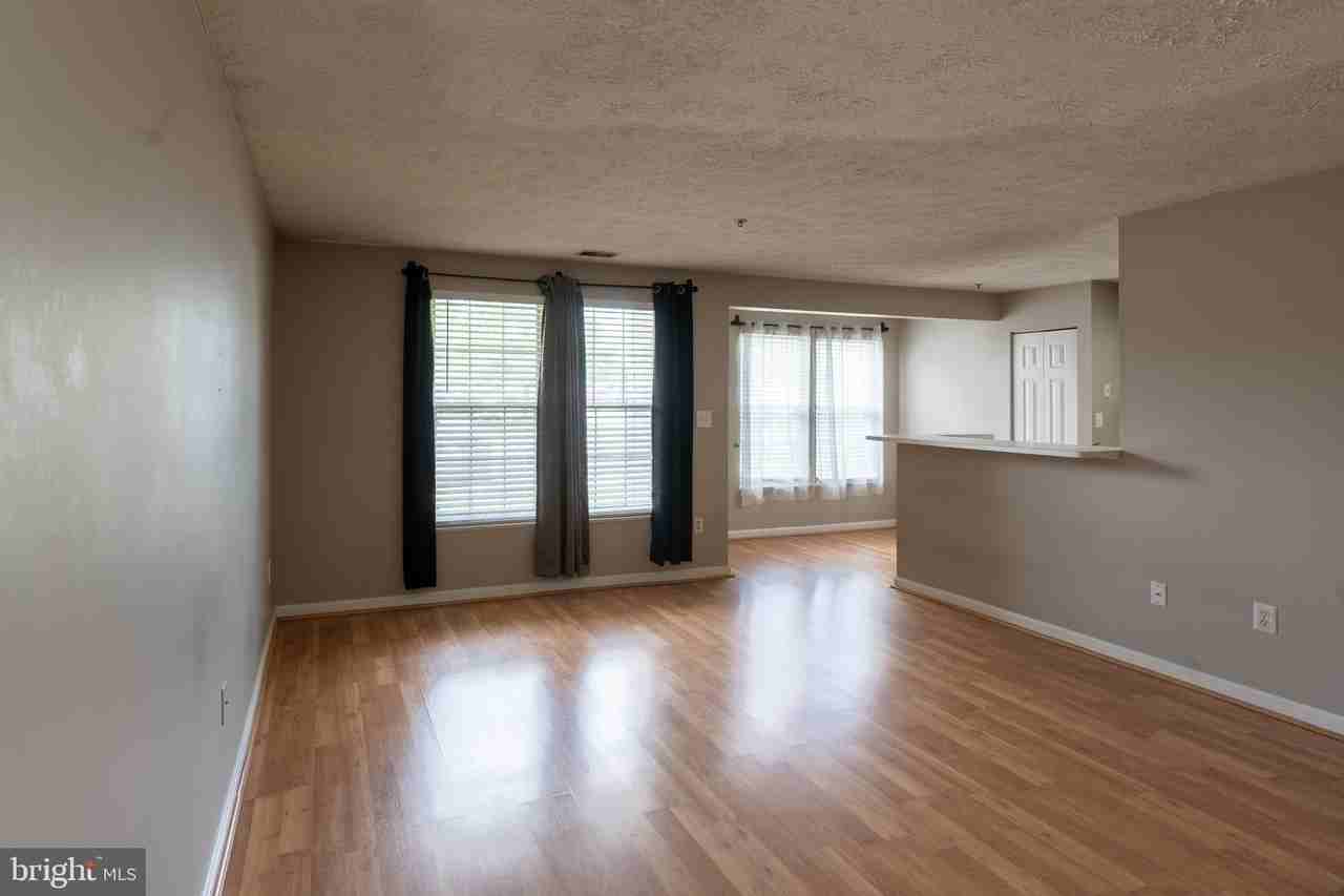 689 Winding Stream Way #101 - Photo 4 of 23