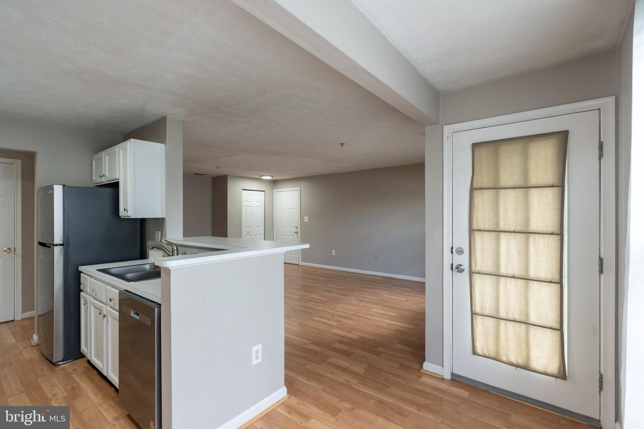 689 Winding Stream Way #101 - Photo 7 of 23