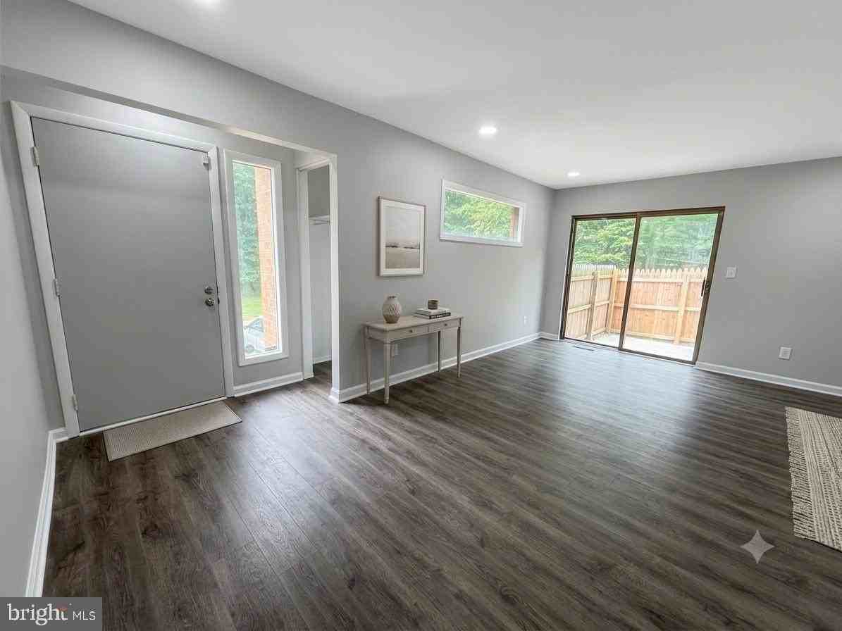 9984 Shoshone Way - Photo 2 of 23