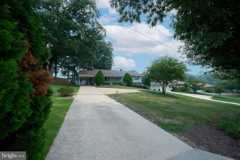 2924 Gracefield Rd - Photo 1 of 1
