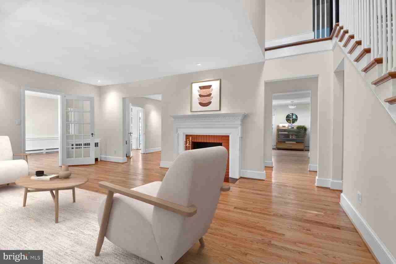 115 Grafton St - Photo 7 of 36