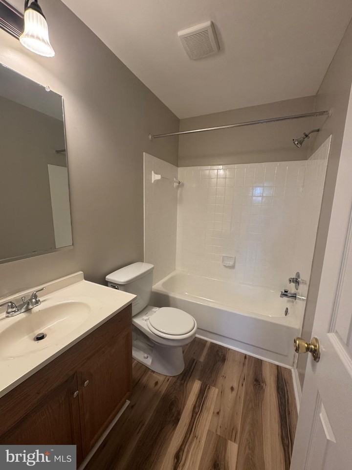 18952 Ebbtide Cir - Photo 7 of 19