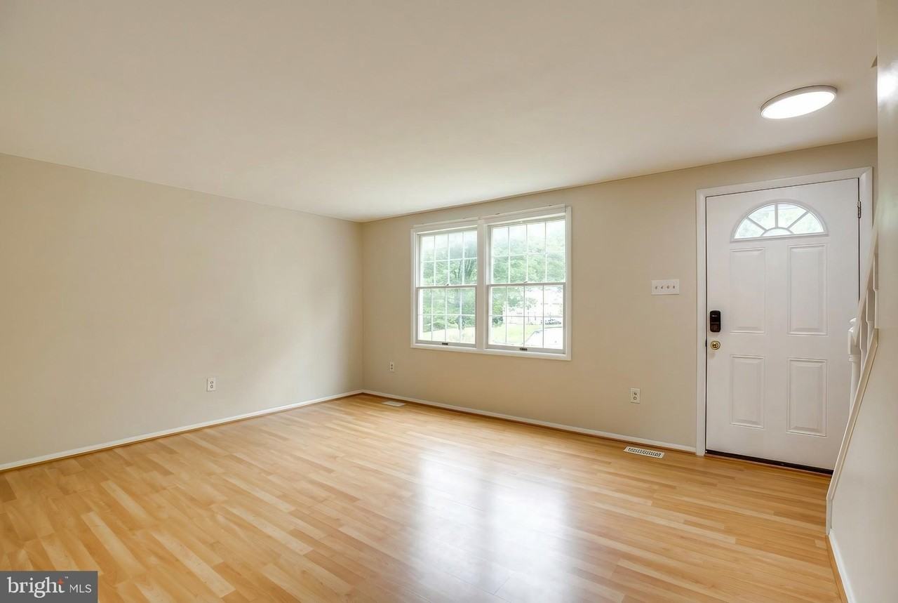 21 Dufief Ct - Photo 3 of 35